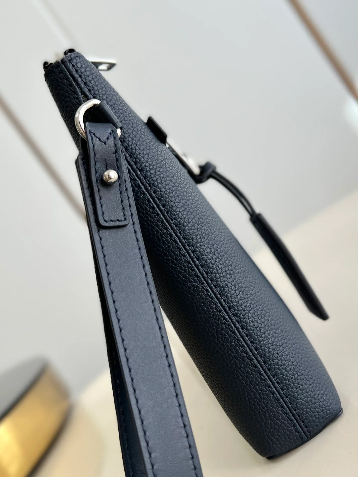 LV BAG M69837