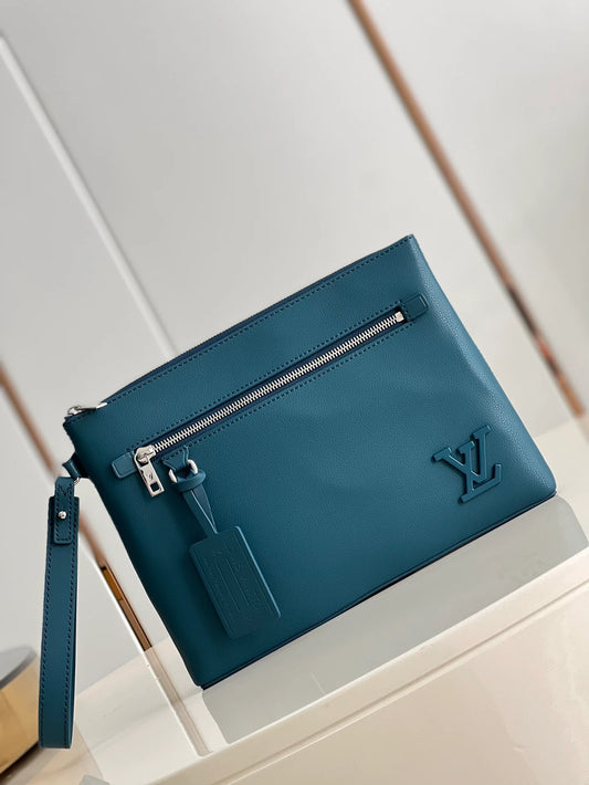 LV BAG M