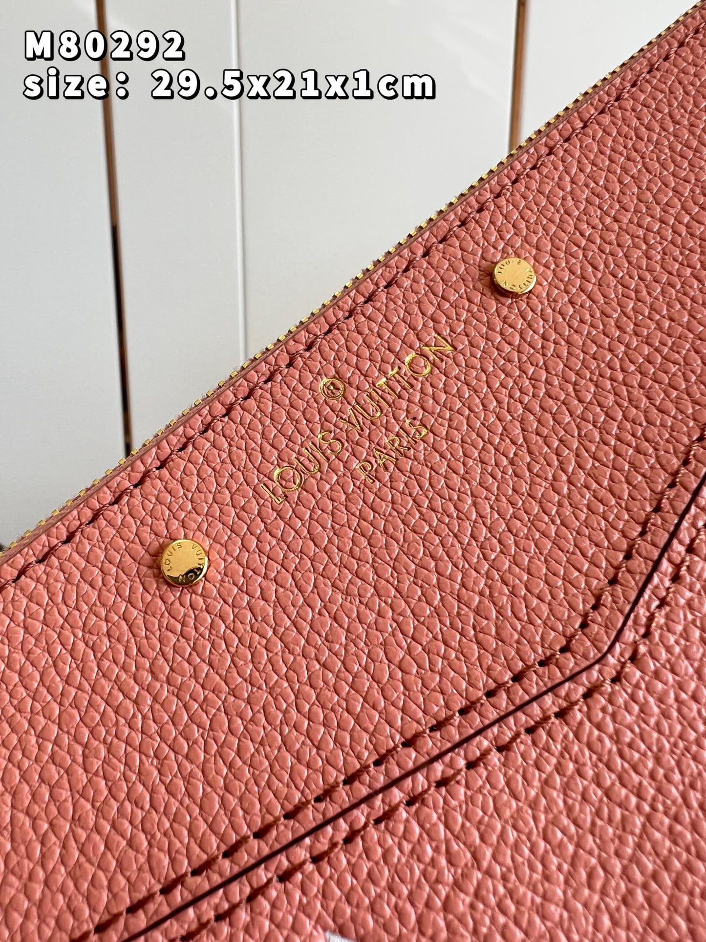 LV BAG M