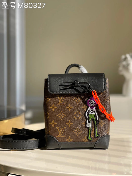 LV BAG M