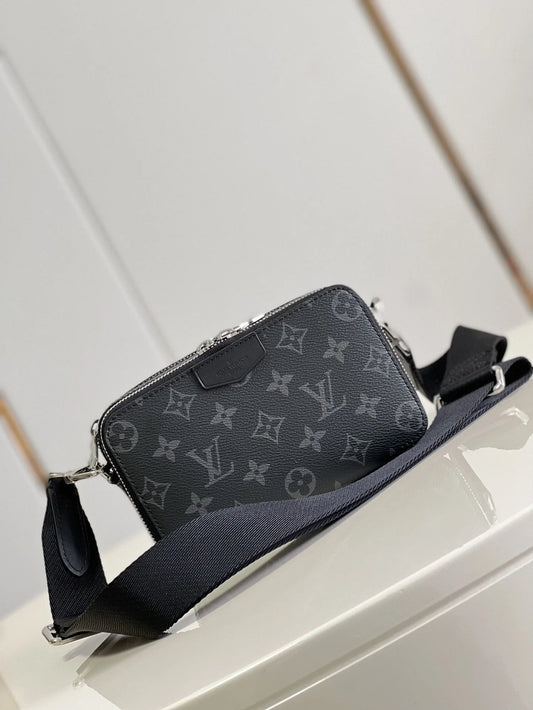LV BAG M