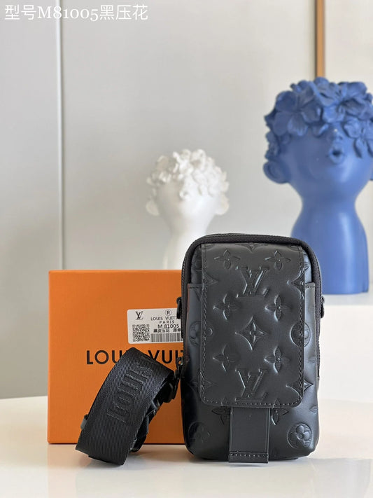 LV BAG M