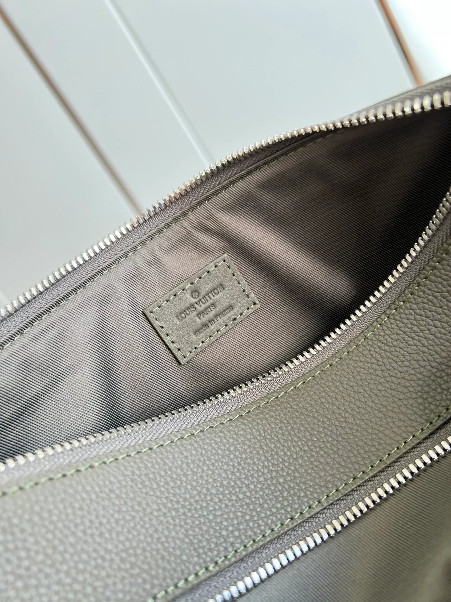 LV BAG M
