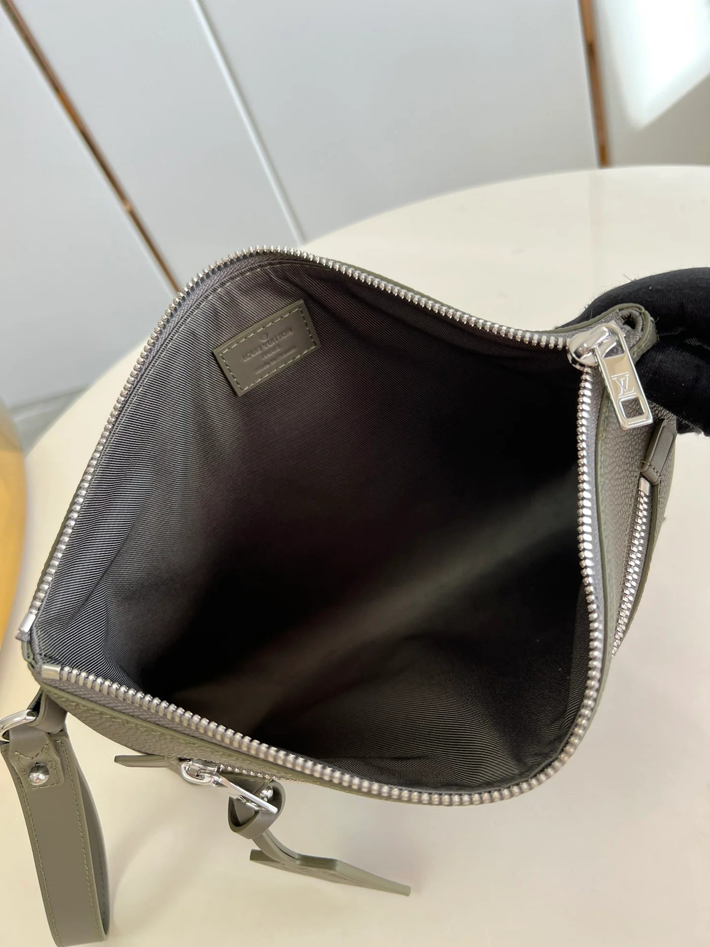 LV BAG M