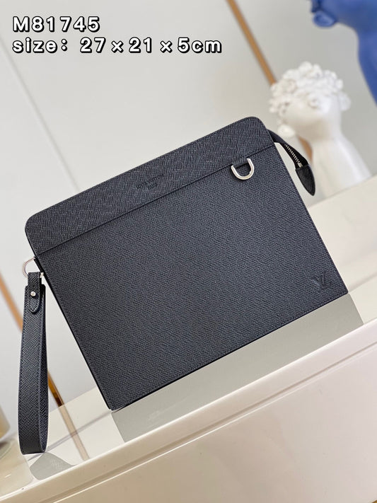 LV BAG M