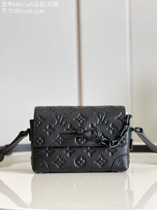LV BAG M