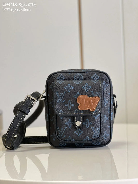 LV BAG M