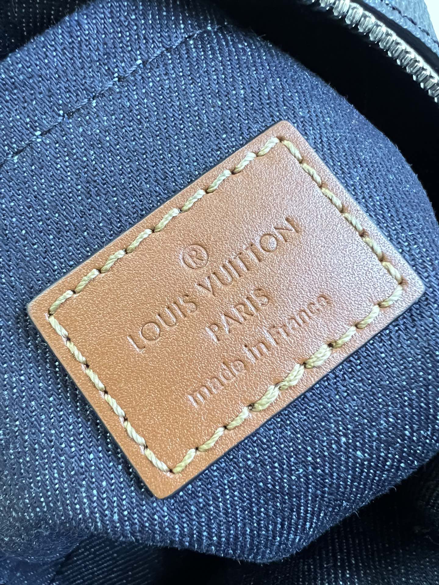 LV BAG M