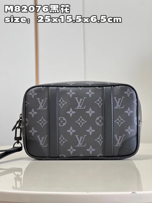 LV BAG M
