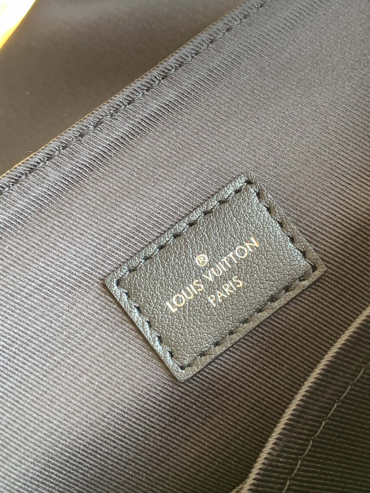 LV BAG N