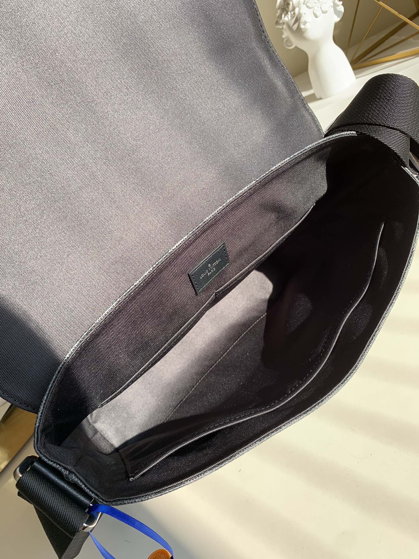 LV BAG N