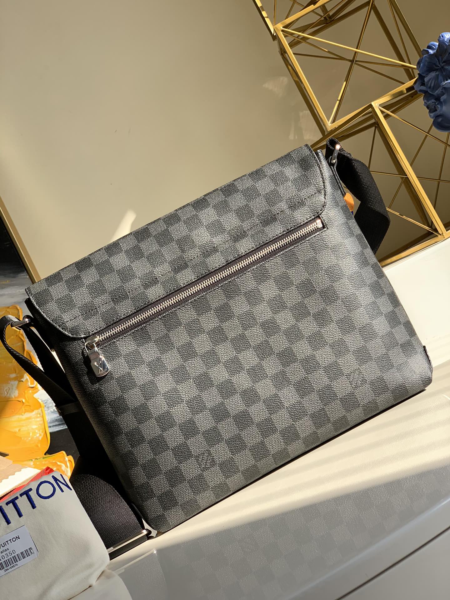 LV BAG N