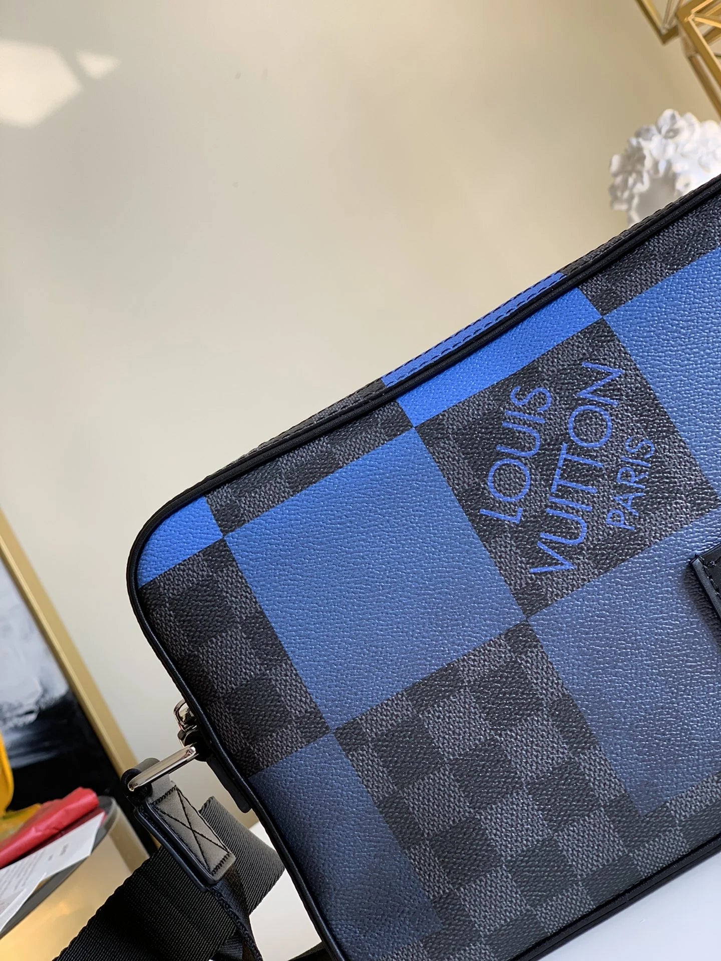 LV BAG N