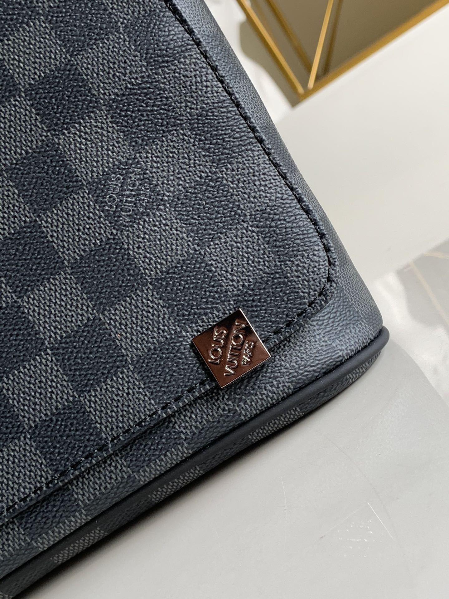 LV BAG N
