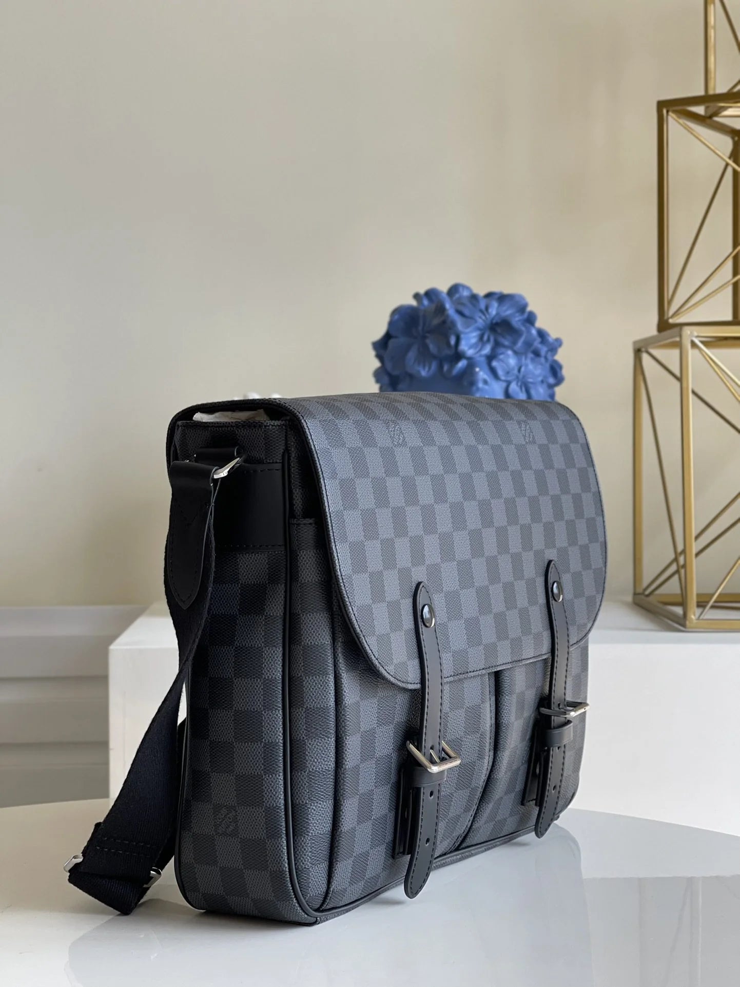 LV BAG N