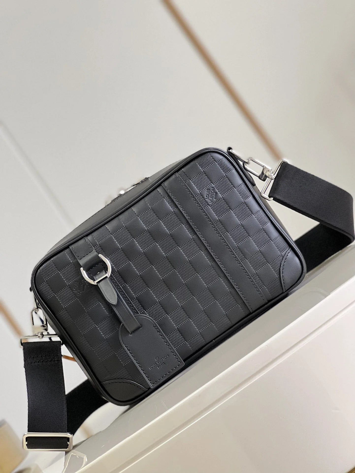 LV BAG N
