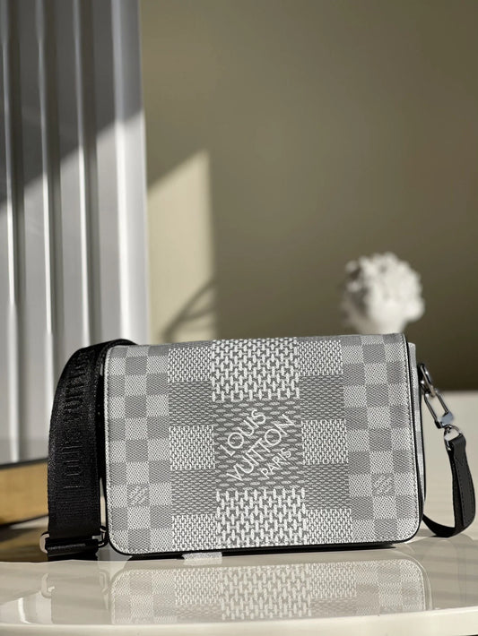 LV BAG N