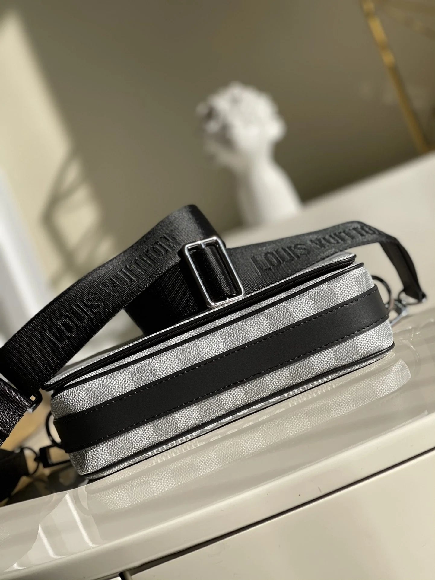 LV BAG N