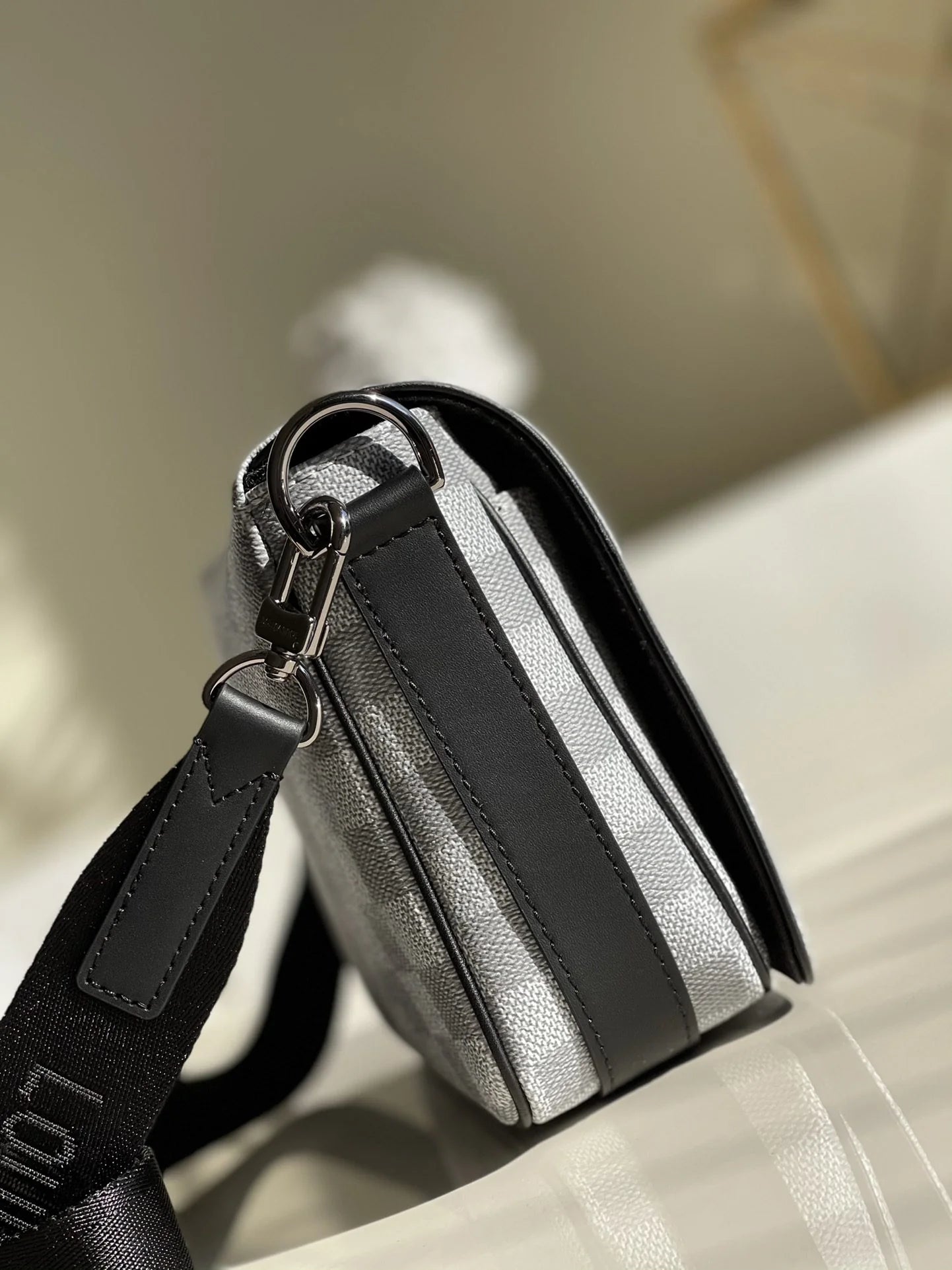 LV BAG N