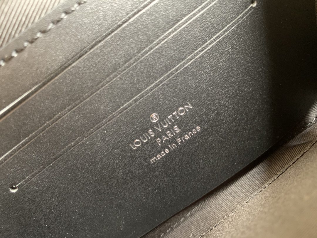 LV BAG N