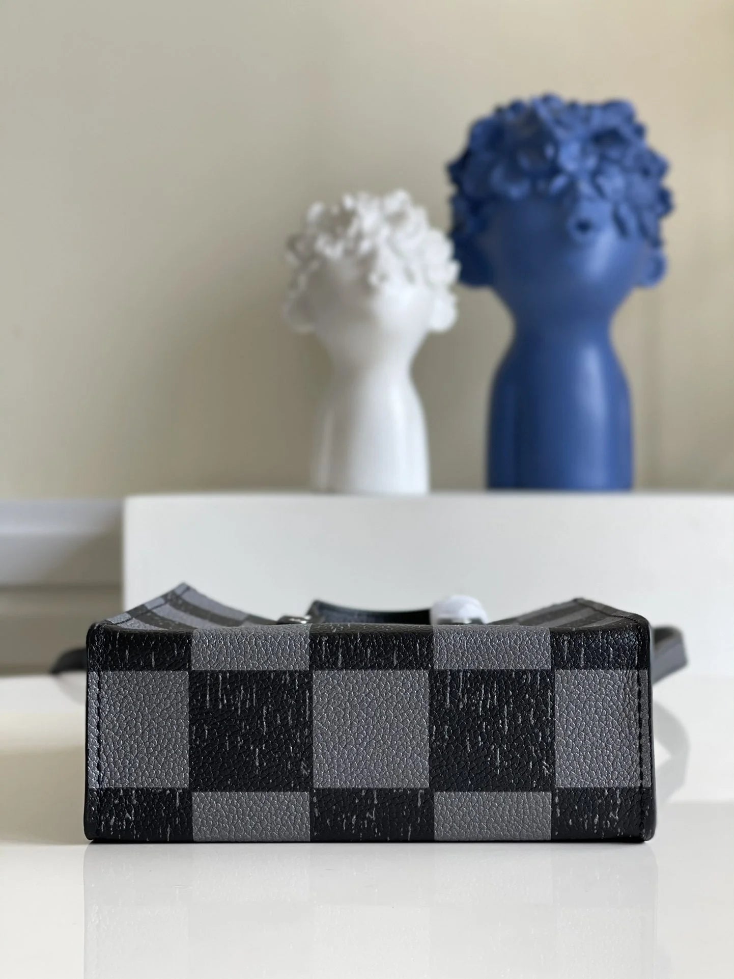 LV BAG N