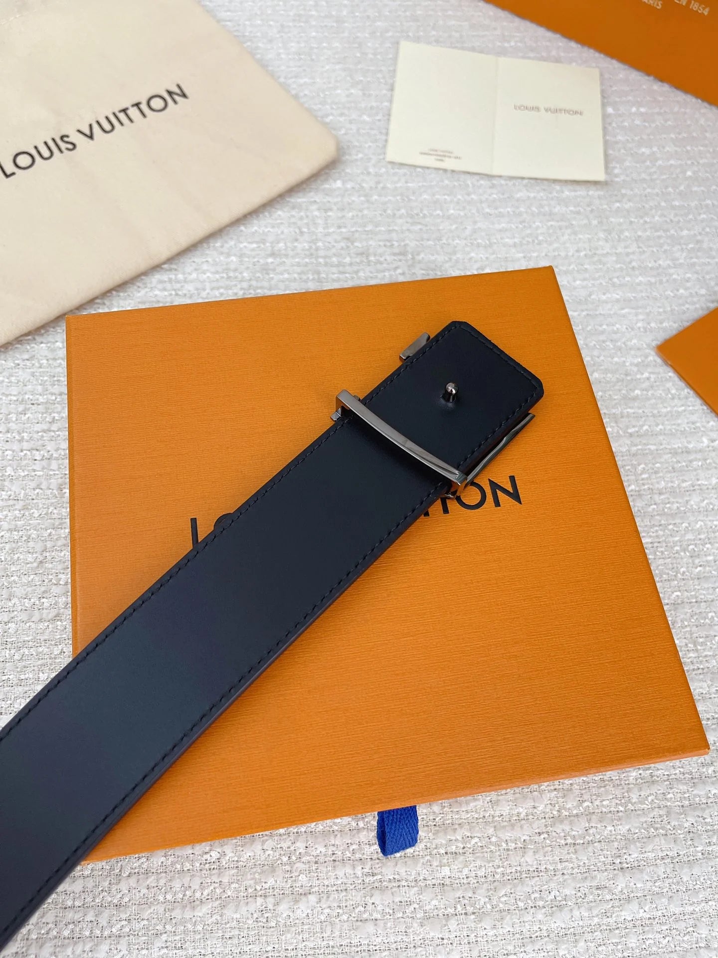 LV BELT