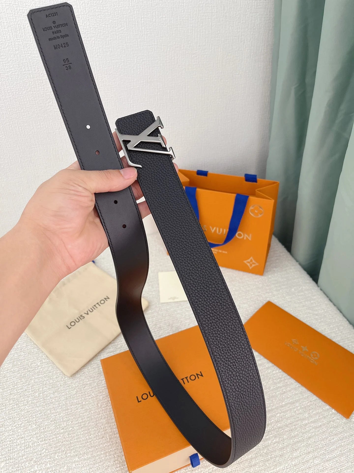 LV BELT