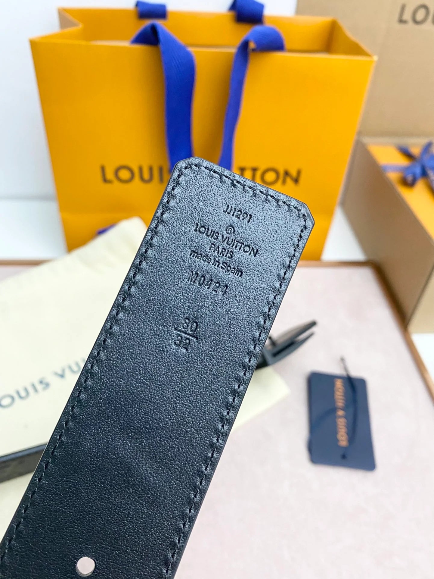 LV BELT