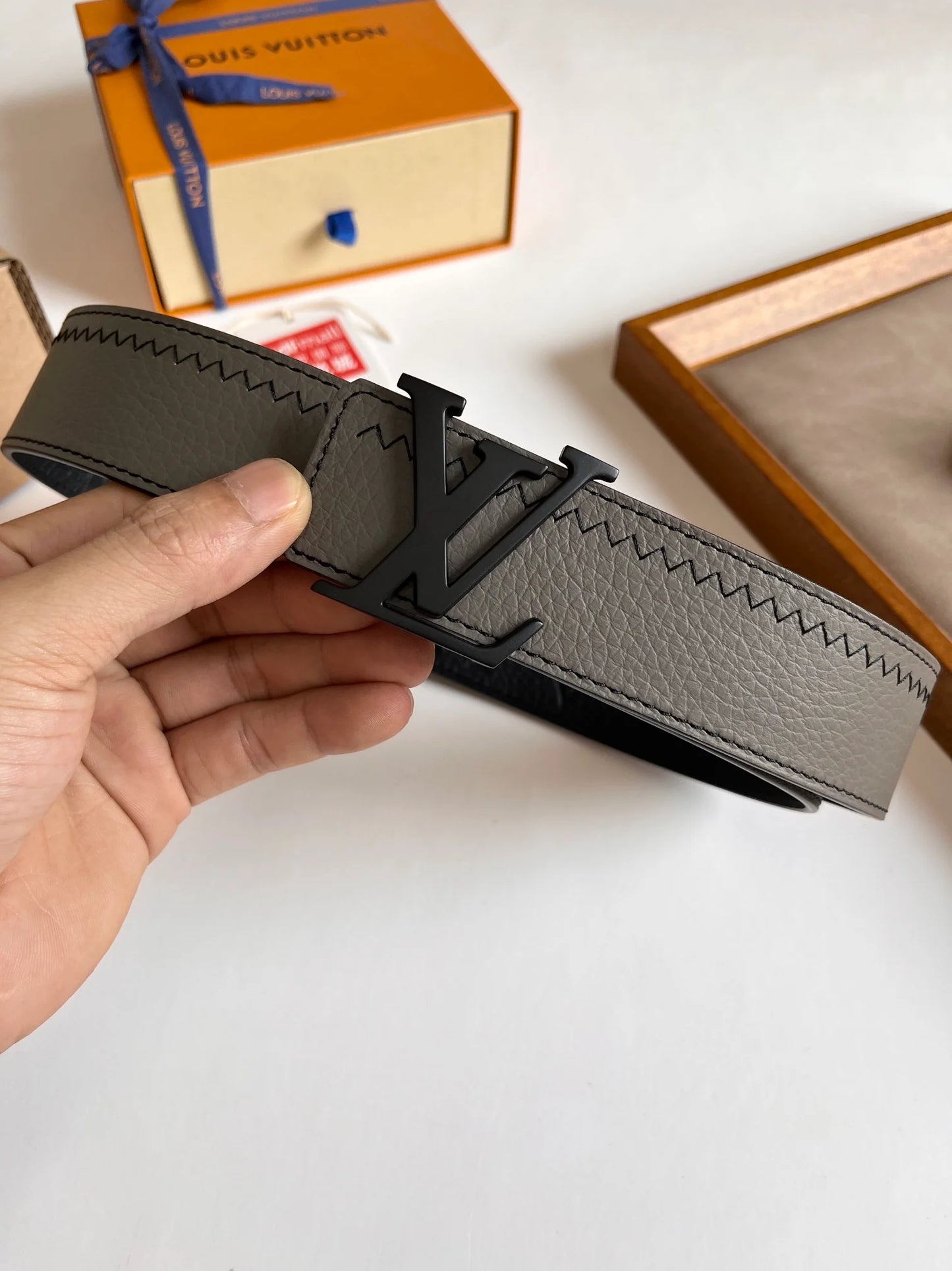 LV BELT
