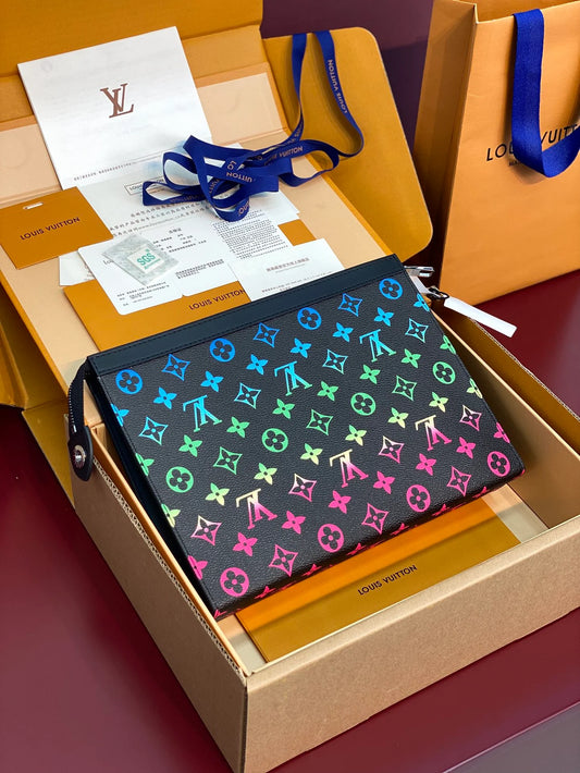 LV CLUTCH