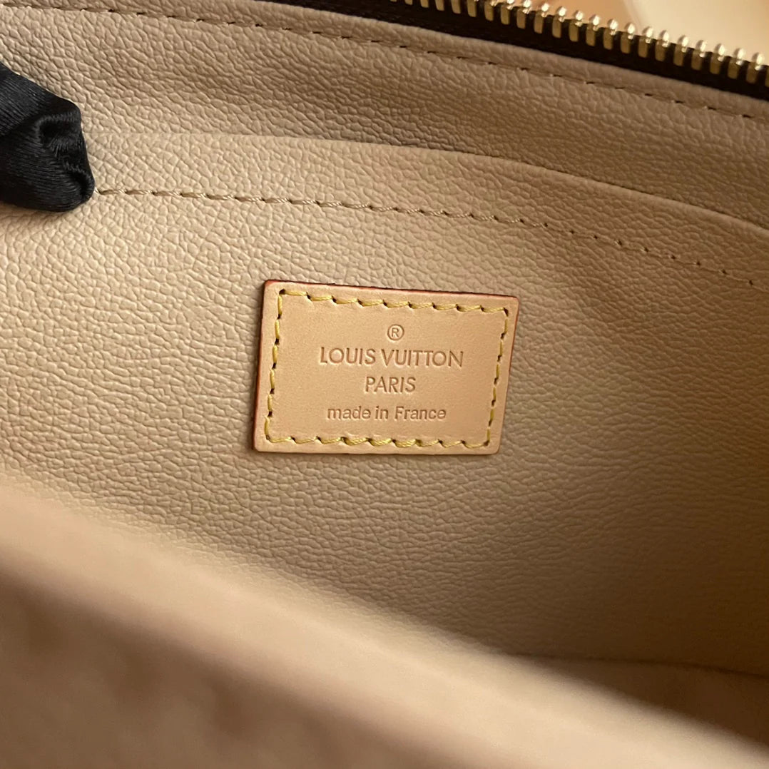 LV CLUTCH