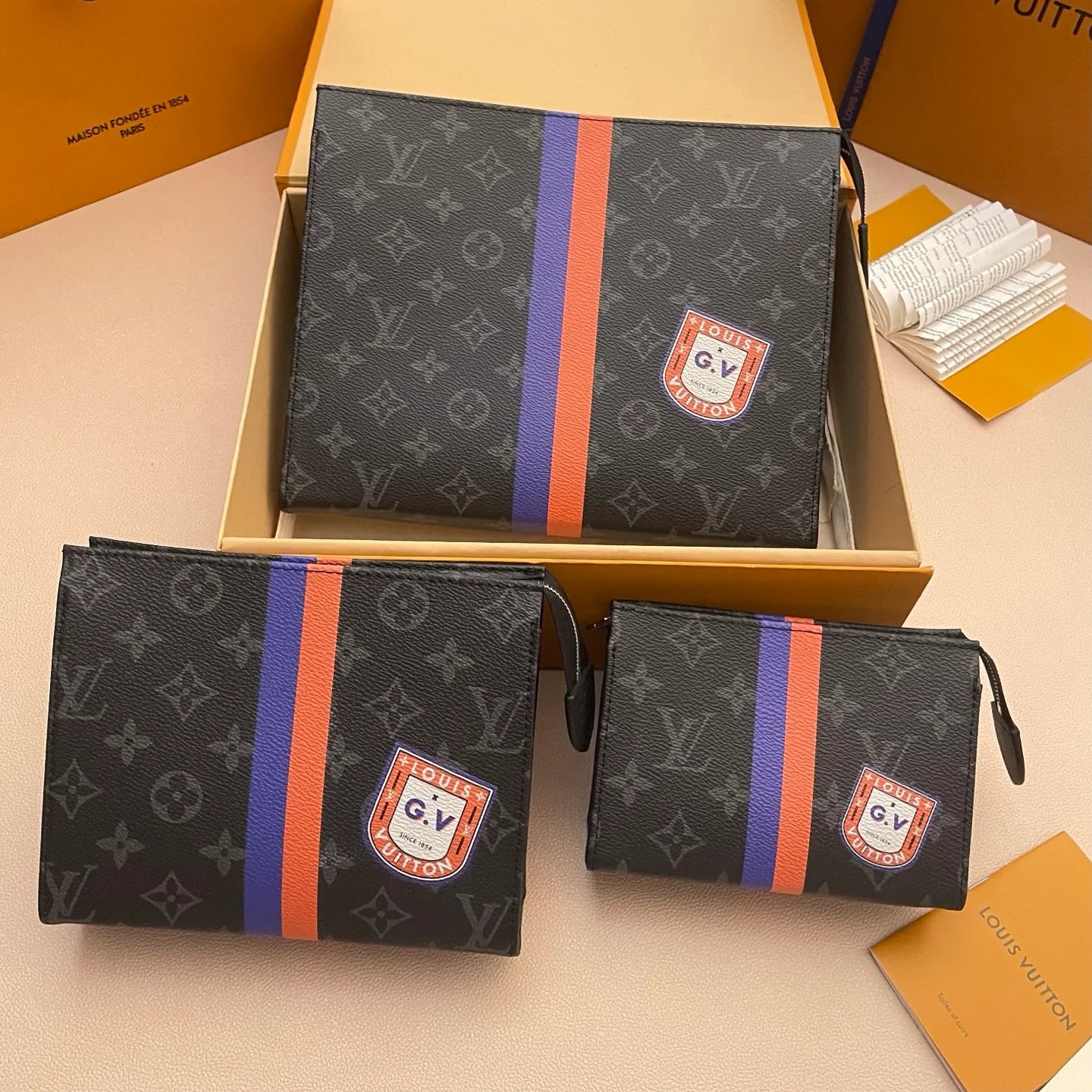 LV CLUTCH