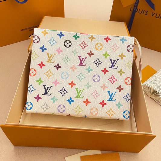 LV CLUTCH