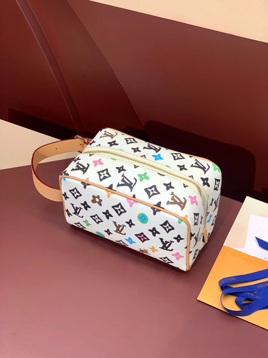 LV CLUTCH