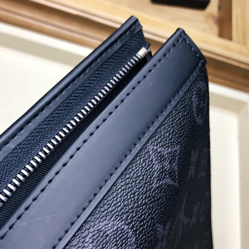 LV CLUTCH
