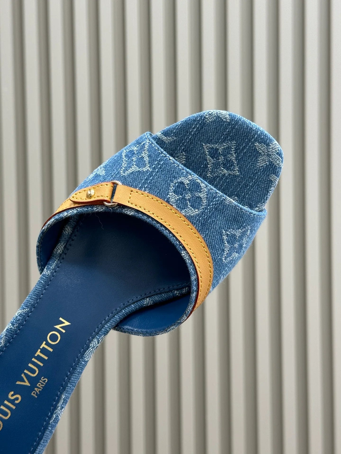 LV HEELS