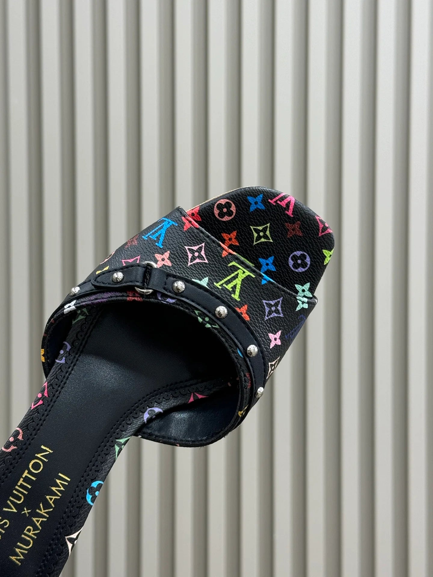 LV HEELS
