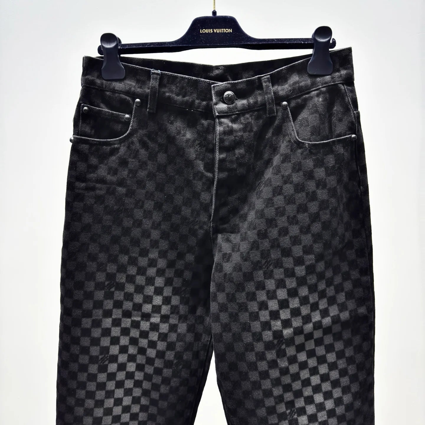 LV JEANS