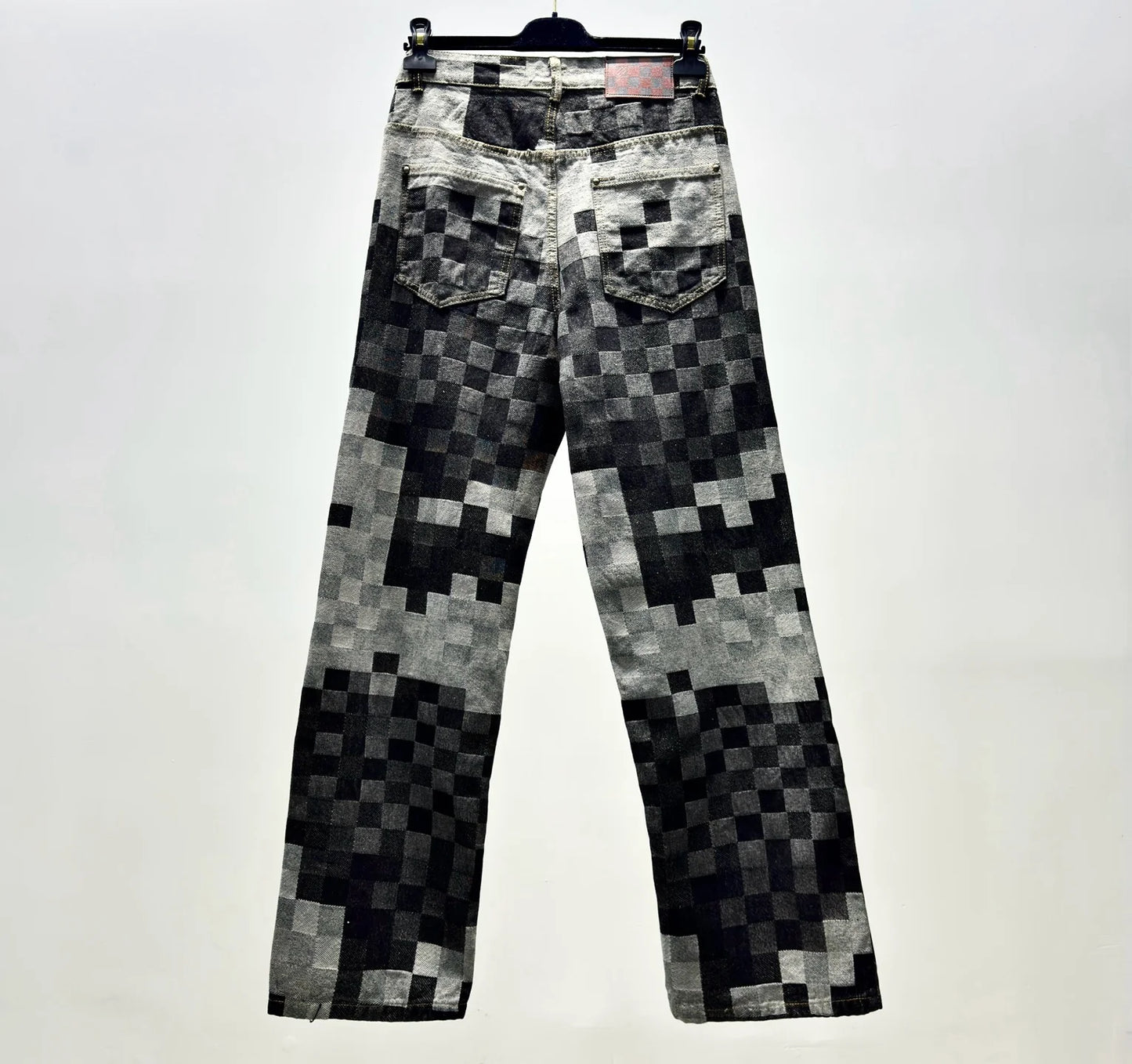 LV JEANS