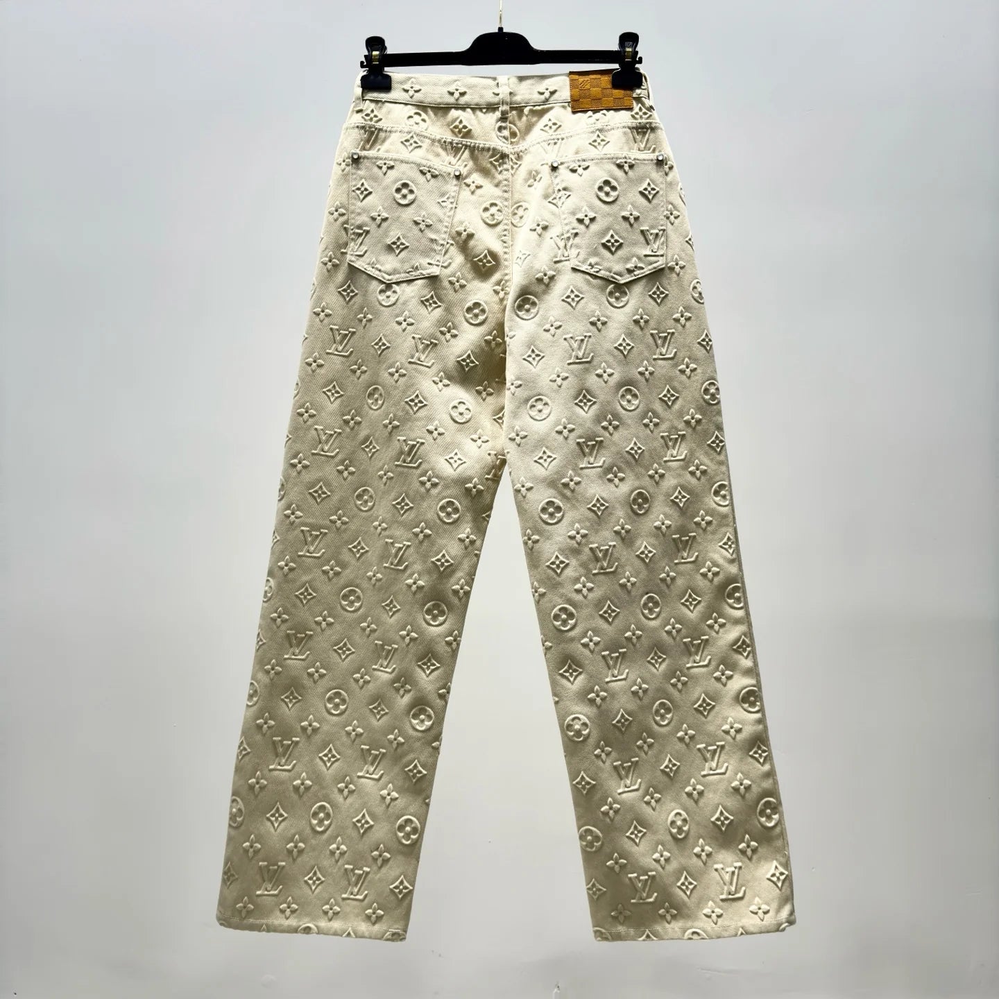 LV JEANS