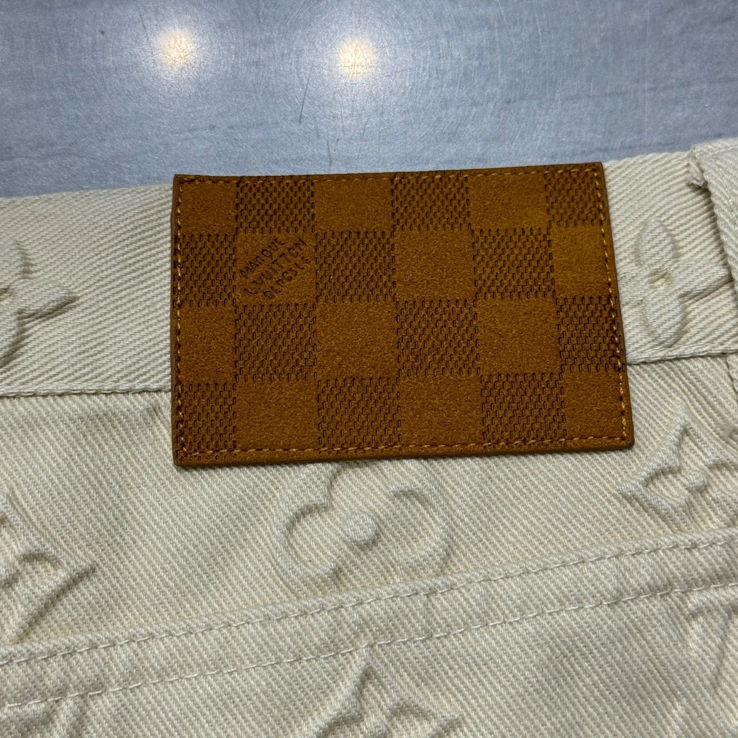 LV JEANS