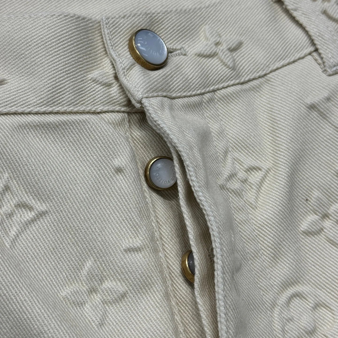 LV JEANS
