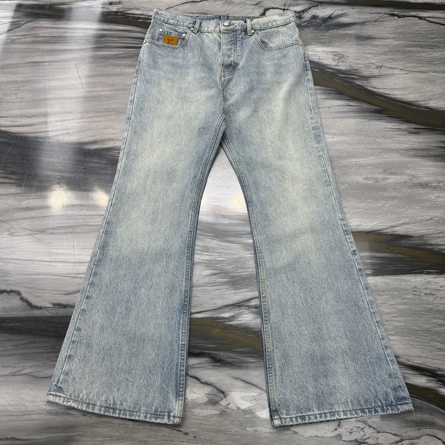 LV JEANS