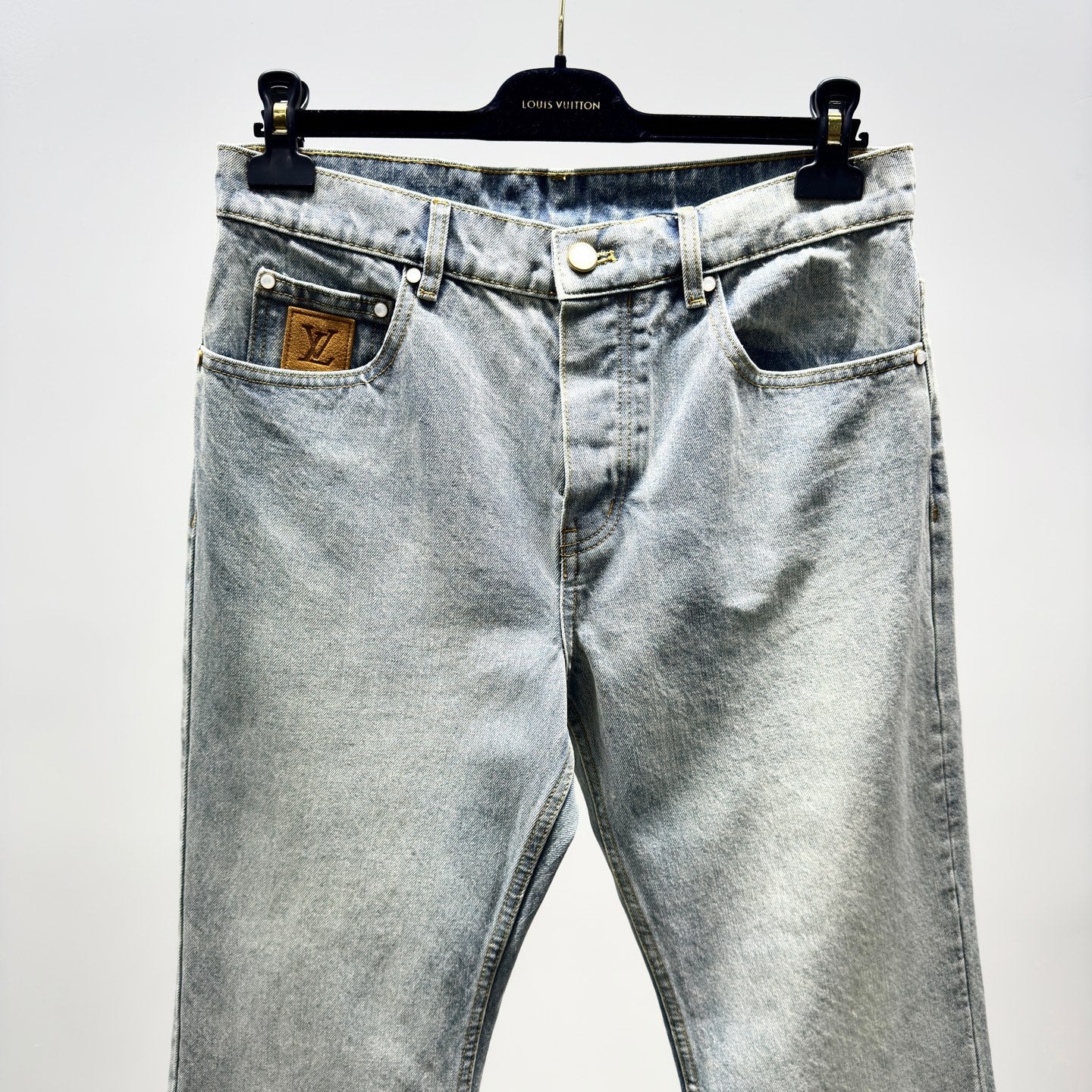 LV JEANS