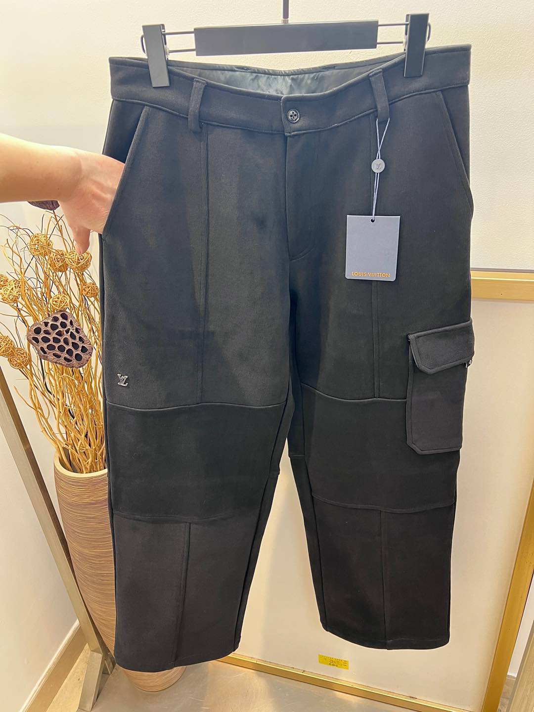 LV JEANS