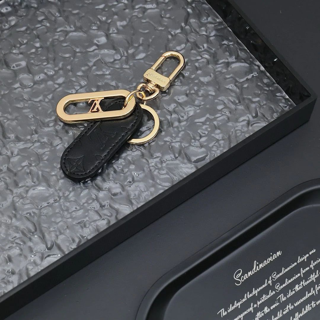 LV KEY HOLDER