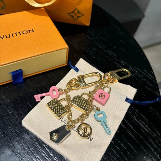 LV KEY HOLDER