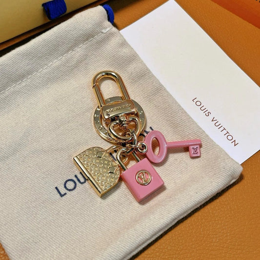 LV KEY HOLDER