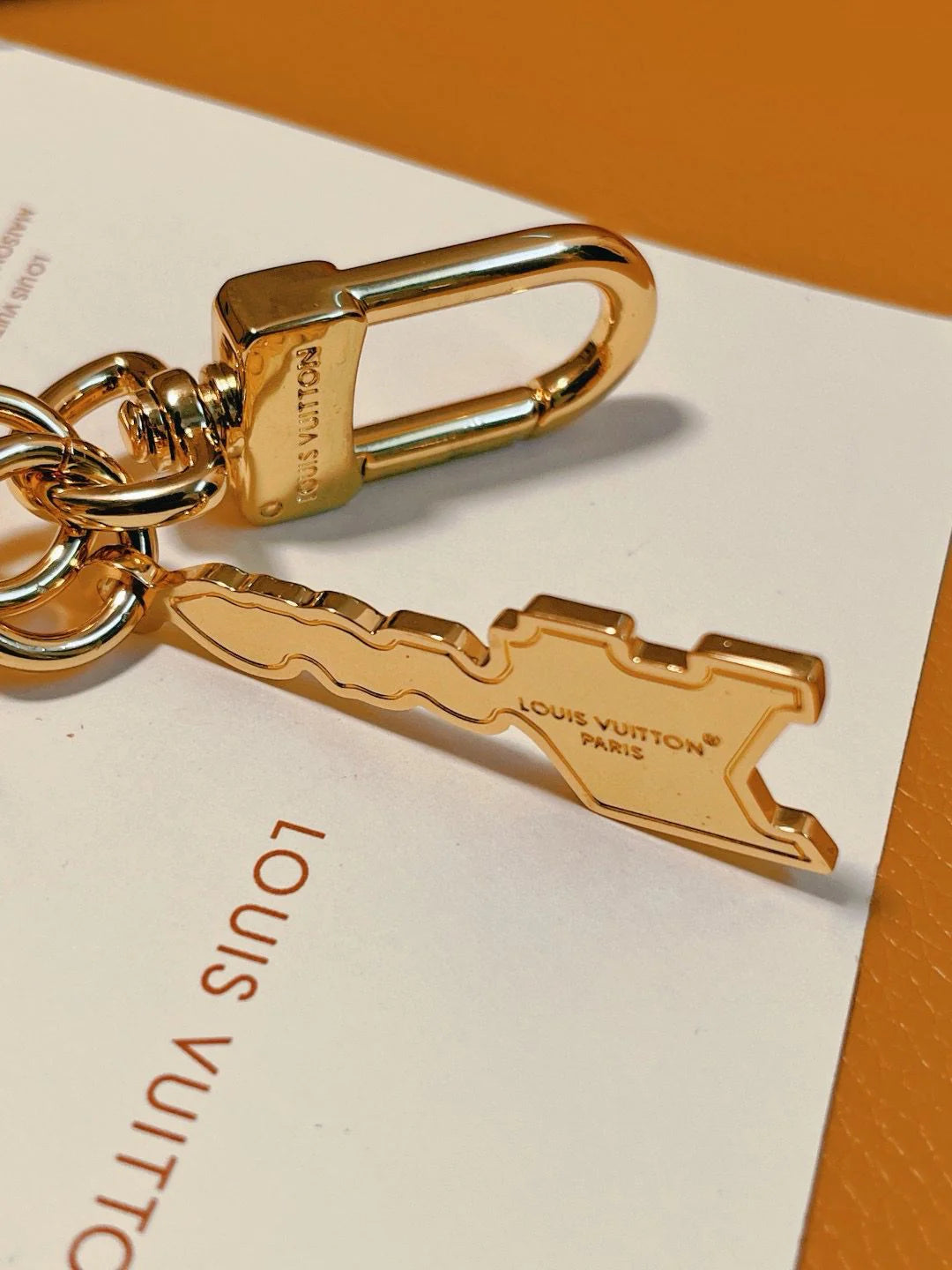 LV KEY HOLDER