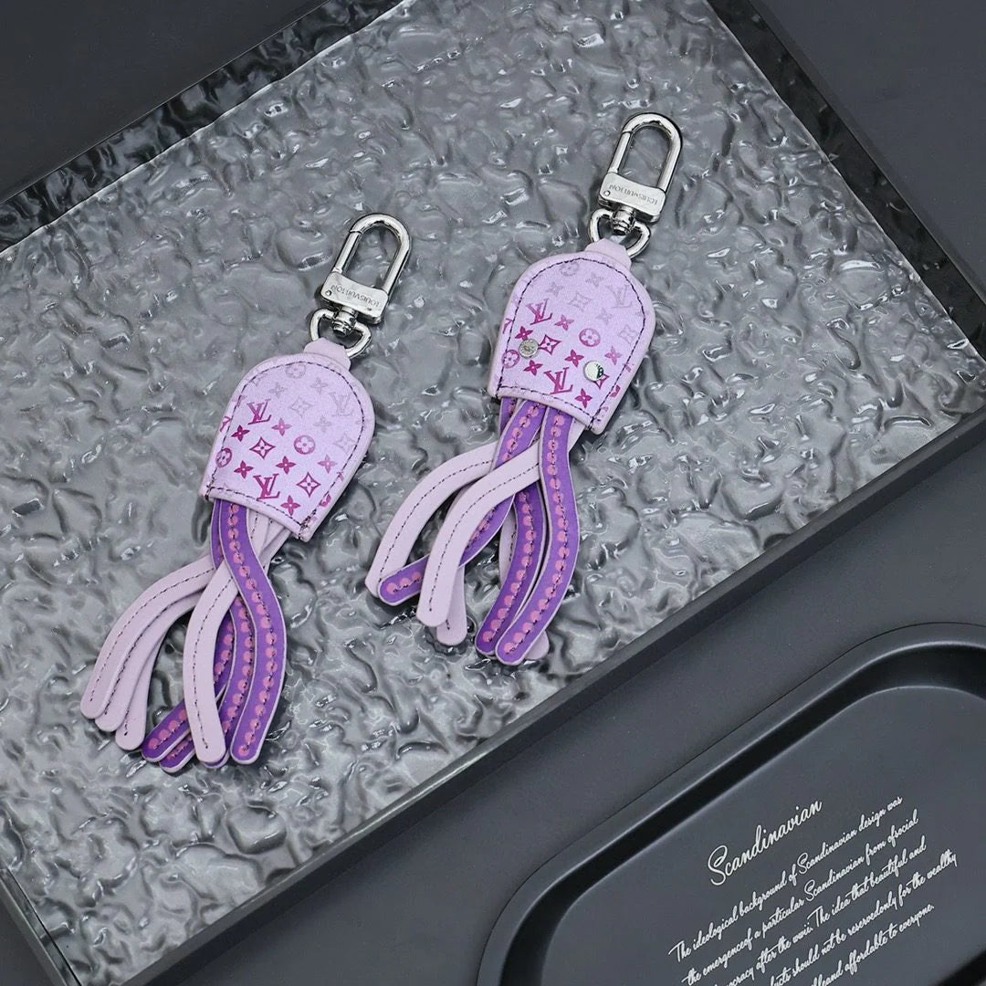 LV KEY HOLDER